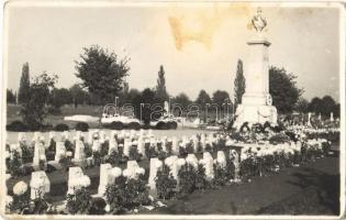 Keszthely, Szent Miklós temető, a Hősök temetője, emlékmű. Timár R. felv. photo