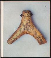 Borsos Béla: Magyar vadász lőportartók. Bp., 1982, Corvina, 90+2 p.+40 t. Kétoldalas színes képtáblá...