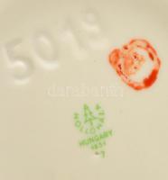 Hollóházi virág mintás váza, kézzel festett, jelzett, apró kopásnyomokkal, m:24,5 cm