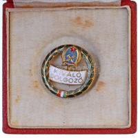 ~1950. Kiváló Dolgozó zománcozott fém jelvény, Rákosi-címerrel (26mm) T:2