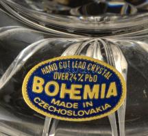 Bohemia csiszolt ólomkristály váza, jelzett, hibátlan, m: 20,5 cm