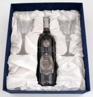 2004 Nagyrédei Merlot-Kékfrankos Cuvée (Szent László), 0,75 l, 2 db csiszolt hibátlan borospohárral, díszdobozban, 36×36 cm