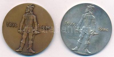 Madarassy Walter (1909-1994) 1976. "Rákóczi Ferenc / 1676-1976" Br és Ag emlékérem pár (25...