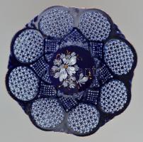 Fajansz gyümölcsöstál jelzés nélkül. Kézzel festett, kopásokkal. 20x13 cm