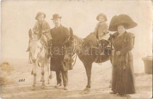 1913 Abbazia, Opatija; úri társaság szamarakkal / family with donkeys. E. Jelussich photo