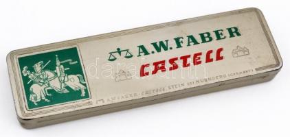 A.W. Faber Castell lemezdoboz, benne ecset, toll és tusszárak és toll és tushegyek, a dobozon kis ho...