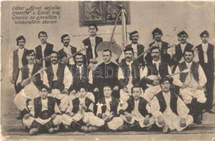 1909 Goszpics, Gospic; Odbor Hrvat. seljacke citaonice u Kanizi kraj Gospica sa pjevackim i tamburaskim zborom / Committee of the Croatian Peasant Reading Club in Kaniza (Kaniza Gospicka) near Gospic with singing and tambourine choir. M. Weinberg Photograph (EK)