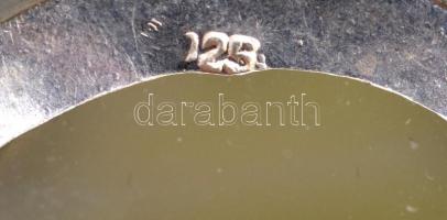 Tenyésztett gyöngy nyklánc + achát köves ezüst medál. Jelzett