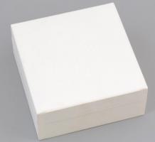 Tenyésztett gyöngy nyklánc + achát köves ezüst medál. Jelzett