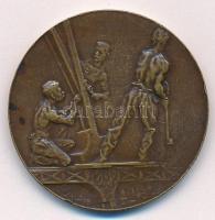 Franciaország 1900. "Eiffel-torony" Br emlékérem a Világkiállításra, peremén "BRONZE&...