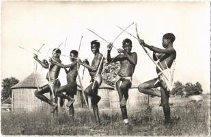 Guinée Francaise, Coniaguis tirant a larc / Coniagui archers, Guinean folklore