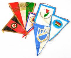 6 db asztali zászló (Magyar Néphadsereg, Csepel Sport Club, Országos Béketanács, stb.)