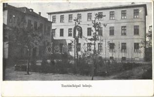 1914 Szeged, Tanítónőképző belseje, udvar