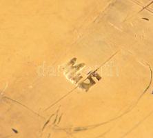 Aranyozott ezüst (Ag) gyászbross, zománcozott díszítéssel, javítással, 3,5×2,5 cm, bruttó: 10,3 g