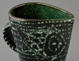 Gorka Lívia (Iparművészeti VállalHalas kancsó. Festett mázas kerámia, jelzett, hibátlan, m: 21,5 cm