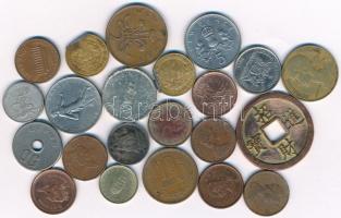 22db-os vegyes fémpénz tétel, közte 1db ezüst, Kanada 1942. 10c Ag T:2-3 22pcs of various metal coins, including 1pc silver, Canada 1942. 10 Cents Ag C:XF-F