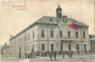 1907 Dunaföldvár, Községháza (szakadások / tears)