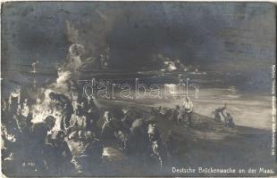 Deutsche Brückenwache an der Maas / WWI German military art postcard