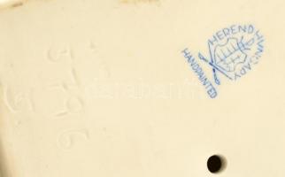 Herendi porcelán Déryné, kézzel festett, jelzett, kis kopásnyomokkal, m: 21 cm