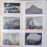 20 db régi magyar és külföldi vár témájú képeslap albumban / 20 pre-1945 Hungarian and European cast...