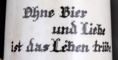 Német porcelán sörös korsó, matricás, jelzett, kis kopásnyomokkal, m: 13 cm