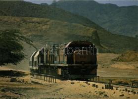 15 db MODERN külföldi vasúti és pályaudvar motívum képeslap / 15 modern foreign railway and stations...