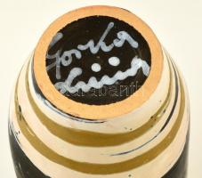 Gorka Lívia (1925-2011):Fekete csíkos váza. Festett mázas kerámia, jelzett, apró kopásnyomokkal, m:2...