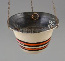 Gorka Lívia (1925-2011):Csíkos kaspó. Festett mázas kerámia, jelzett, belül kopásnyomokkal, m:11 cm,...