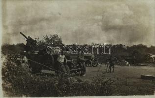 Első világháborús osztrák-magyar légvédelmi lövegek katonai teherautókon / WWI Austro-Hungarian (K.u.K.) military, anti-aircraft guns on trucks. photo