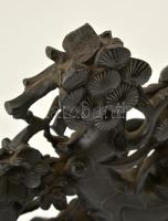 Faragott zsírkő, lepattanásokkal, 18×15 cm