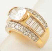 Aranyozott ezüst(Ag) gyűrű, kövekkel, jelzett, méret: 53, bruttó: 8,3 g