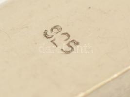 Ezüst(Ag) türkizzel és gyöngyökkel díszített karkötő, jelzett, h: 17 cm, bruttó: 24,5 g