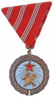 1954. Munka Érdemérem ezüstözött, zománcozott Br kitüntetés mellszalagon, dísztokban T:2 zománchiba NMK. 606.