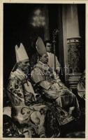 Esztergom, Serédi Justinián bíboros hercegprímás a székesegyházban + 1938 Esztergom, Szent István Ünnepségek So. Stpl