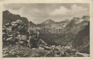 Tátra, Vysoké Tatry; Ostrva, Pohlad do Mengusovskej doliny / Oszterva és a Menguszfalvi-völgy / mountains, valley (fa)