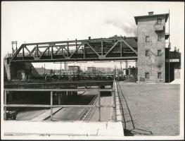 1958 Vasúti pálya építése, 3 db fotó, 24×18 cm