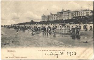 1903 Borkum, Am Strande bei steigender Flut / on the beach with rising tide, bathers. Reinicke & Rubin (fa)