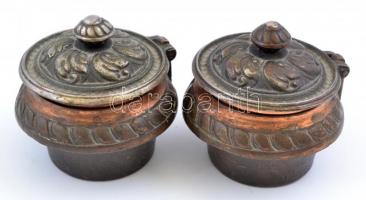 Díszes asztali fém tinta és tolltartó, üvegbetéten csorbával, 20×20 cm