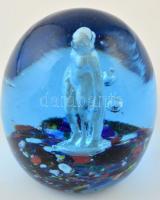 Gömb levélnehezék, belsejében akt figurával, apró hibákkal, m: 9 cm