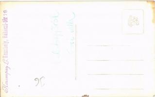 Balatongyörök, strand, háttérben az Eőri villa. Korompay L. photo