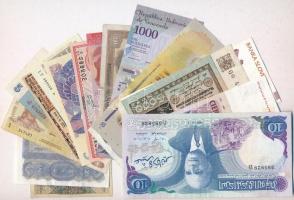 17db-os vegyes külföldi bankjegy tétel, közte Svédország, Argentína, Kanada, Olaszország T:I-III- ra...