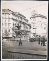 cca 1930 Budapest, Kálvin tér autóbusszal, fotó, 5,5×4,5 cm