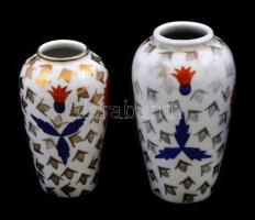Zsolnay keleti mintás porcelán vázák 2 db, egyik erősebben kopott. Jelzettek. 10 cm, 11,5 cm