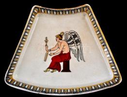 Villeroy & Boch kínáló tálka, kézzel festett jelenettel. Jelzett, Kopásnyomokkal. 18x14 cm