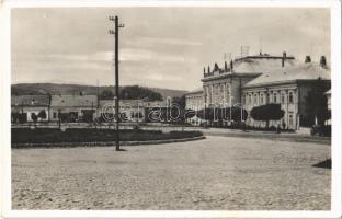1942 Ipolyság, Sahy; Vármegyeháza, Somogyi üzlete. Polgár I. kiadása / county hall, shop