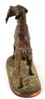 Jelzett Waagen Arthur után: Vizsla az elejtett kacsával. Bronz, talpazaton, m:25 cm, h:33,5 cm