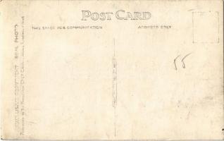 1933 A walesi herceg és más cserkészek a gödöllői cserkész világtalálkozón, magyar címer / The Princ...