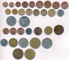54db-os vegyes külföldi érme tétel, közte Algéria (21db), Dél-Afrika (19db), Egyiptom (1db), Kenya (...