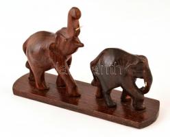 Indiai elefántok faragott fa szobor. 24x14 cm