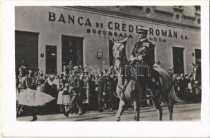 1940 Nagyvárad, Oradea; bevonulás, Horthy Miklós, Román bank / entry of the Hungarian troops, Horthy, bank, photo